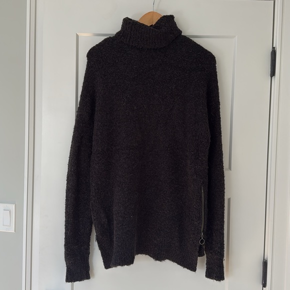 Sweaty Betty Turtleneck Sweater - Picture 3 of 14